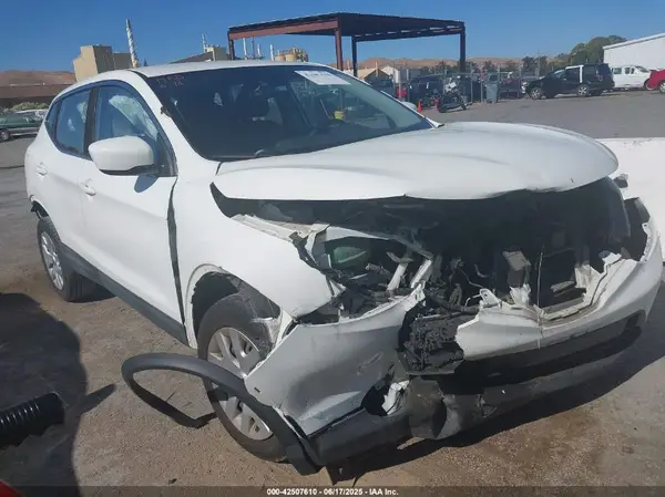 JN1BJ1CP3KW222698 2019 NISSAN ROGUE - Image 1