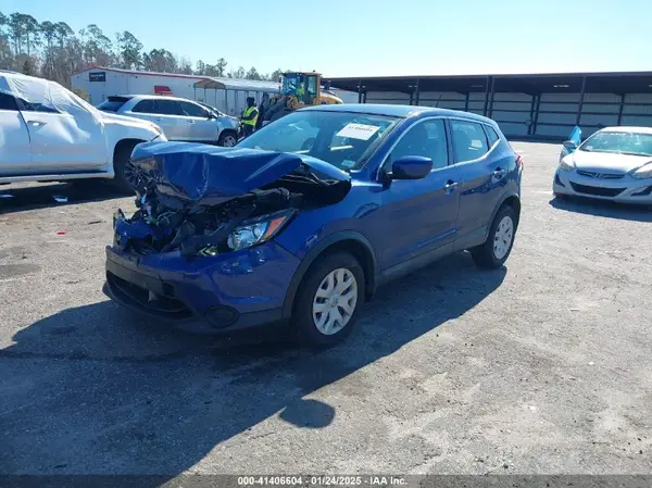 JN1BJ1CP3KW241235 2019 NISSAN ROGUE - Image 2