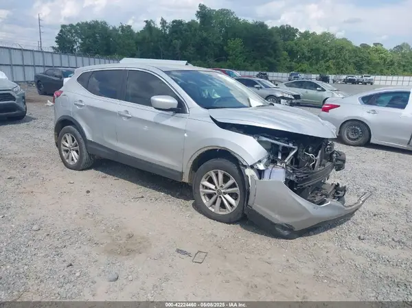 JN1BJ1CP3KW243647 2019 NISSAN ROGUE - Image 1