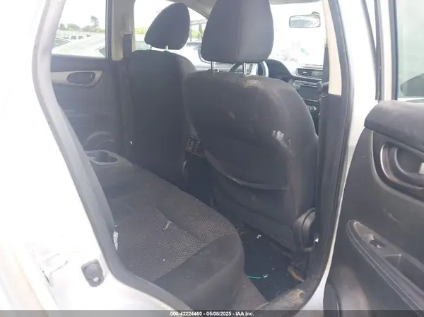 JN1BJ1CP3KW243647 2019 NISSAN ROGUE - Image 8