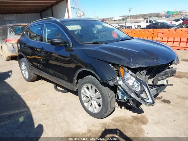 JN1BJ1CP3KW524637 2019 NISSAN ROGUE - Image 1