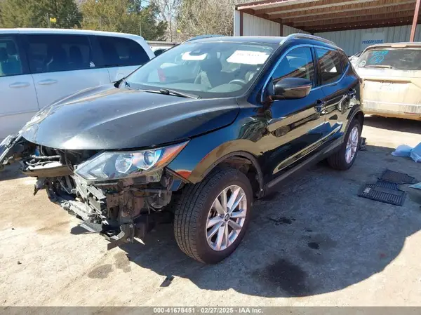 JN1BJ1CP3KW524637 2019 NISSAN ROGUE - Image 2