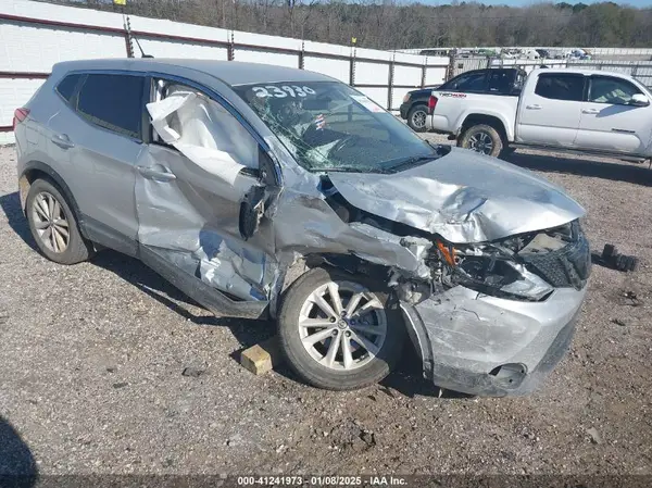 JN1BJ1CP3KW528140 2019 NISSAN ROGUE - Image 1