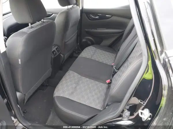 JN1BJ1CP3KW528963 2019 NISSAN ROGUE - Image 8
