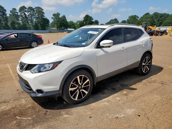 JN1BJ1CP4HW003046 2017 NISSAN ROGUE - Image 1