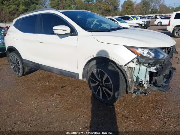 JN1BJ1CP4HW003287 2017 NISSAN ROGUE - Image 1