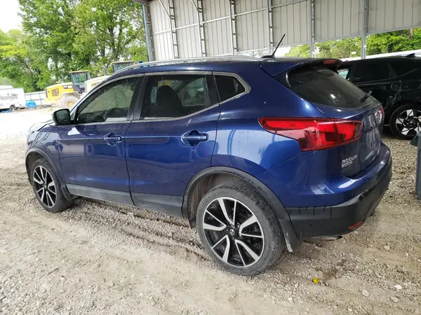 JN1BJ1CP4HW004634 2017 NISSAN ROGUE - Image 2