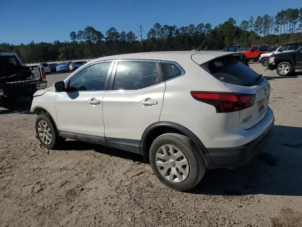 JN1BJ1CP4HW005122 2017 NISSAN ROGUE - Image 2