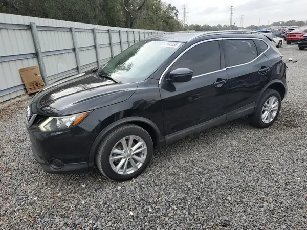 JN1BJ1CP4HW007792 2017 NISSAN ROGUE - Image 1