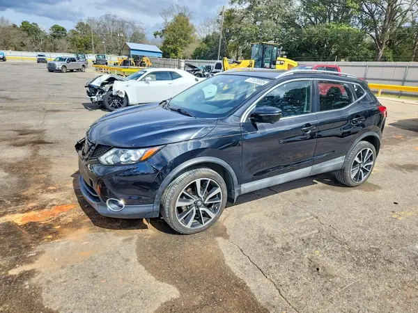 JN1BJ1CP4HW008618 2017 NISSAN ROGUE - Image 1