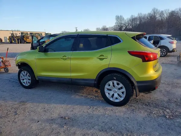 JN1BJ1CP4HW008781 2017 NISSAN ROGUE - Image 2
