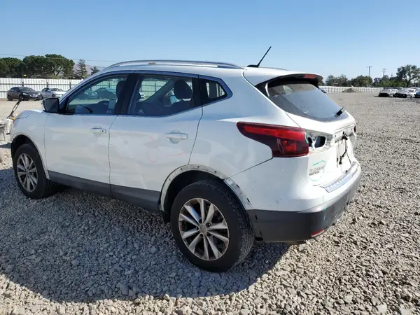 JN1BJ1CP4HW010336 2017 NISSAN ROGUE - Image 2