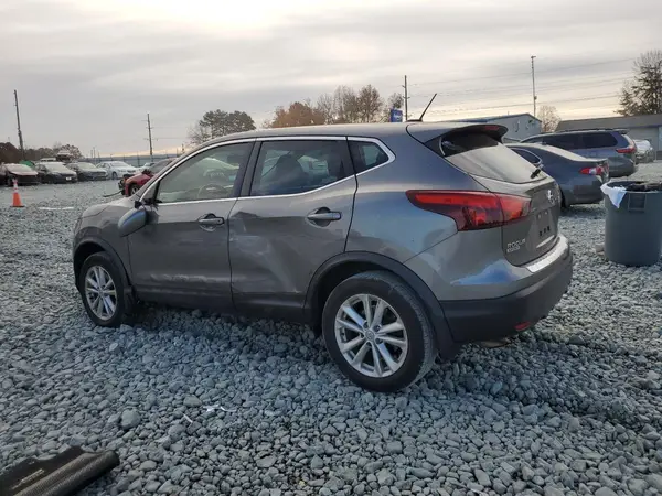 JN1BJ1CP4HW012538 2017 NISSAN ROGUE - Image 2