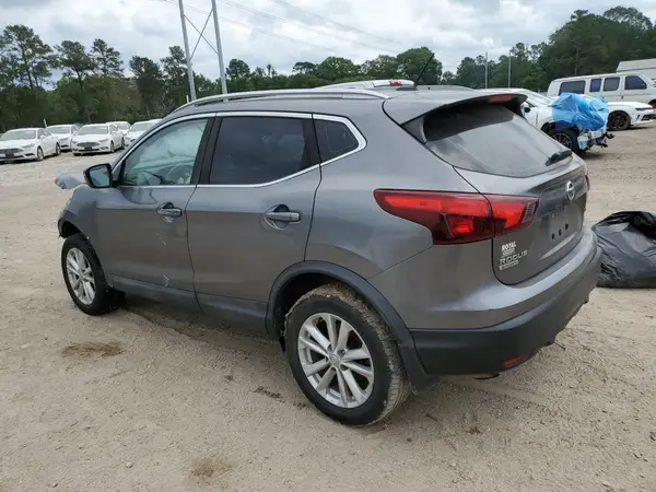 JN1BJ1CP4HW013785 2017 NISSAN ROGUE - Image 2