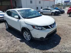 JN1BJ1CP4HW016685 2017 NISSAN ROGUE