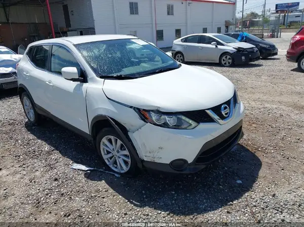 JN1BJ1CP4HW016685 2017 NISSAN ROGUE - Image 1