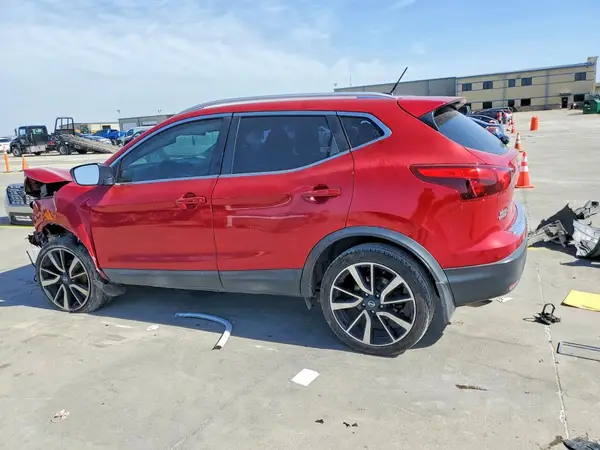 JN1BJ1CP4HW018176 2017 NISSAN ROGUE - Image 2