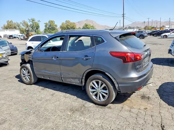 JN1BJ1CP4HW018534 2017 NISSAN ROGUE - Image 2
