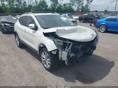 JN1BJ1CP4HW018940 2017 NISSAN ROGUE
