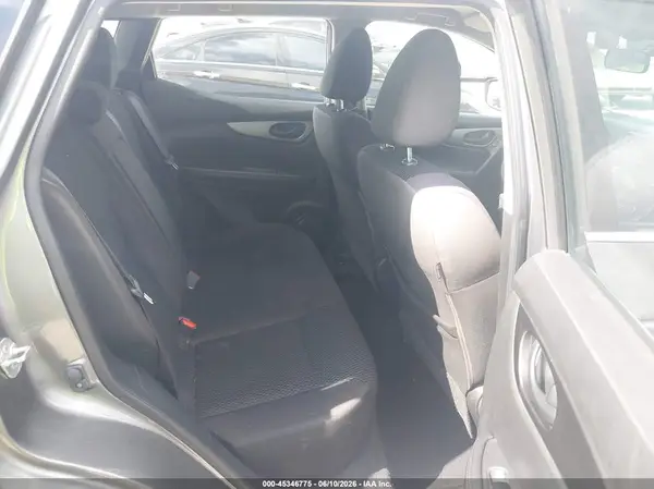 JN1BJ1CP4HW020820 2017 NISSAN ROGUE - Image 8