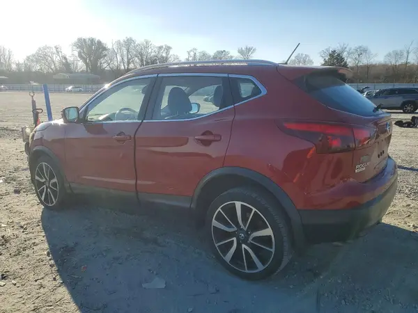 JN1BJ1CP4HW024625 2017 NISSAN ROGUE - Image 2