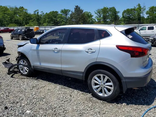 JN1BJ1CP4HW024995 2017 NISSAN ROGUE - Image 2