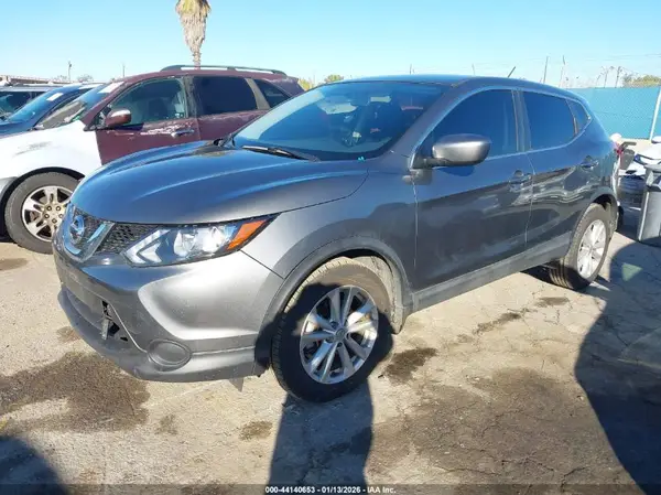 JN1BJ1CP4HW029436 2017 NISSAN ROGUE - Image 2