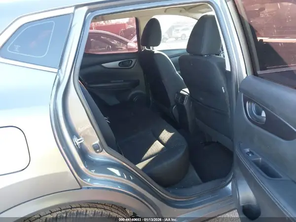 JN1BJ1CP4HW029436 2017 NISSAN ROGUE - Image 8