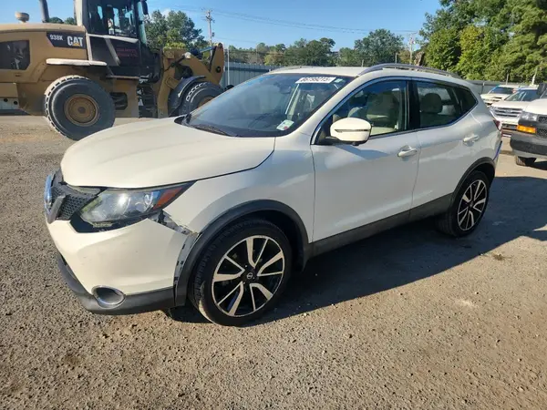 JN1BJ1CP4HW032997 2017 NISSAN ROGUE - Image 1
