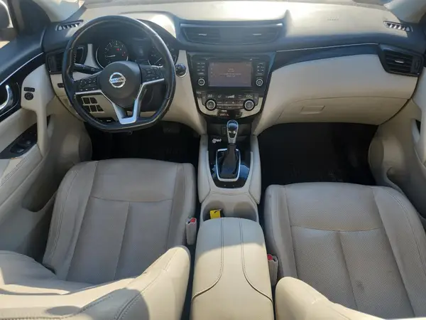 JN1BJ1CP4HW032997 2017 NISSAN ROGUE - Image 8