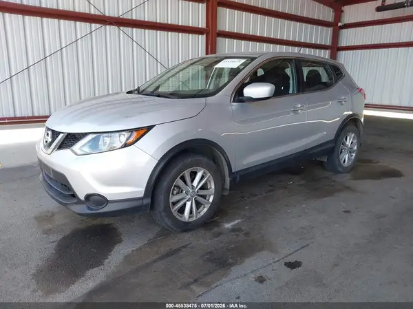 JN1BJ1CP4HW035382 2017 NISSAN ROGUE - Image 2