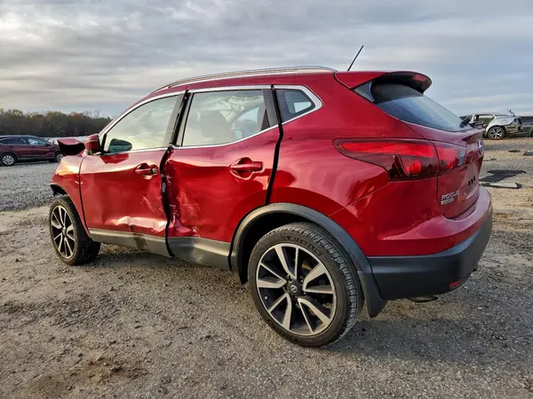 JN1BJ1CP4HW035592 2017 NISSAN ROGUE - Image 2