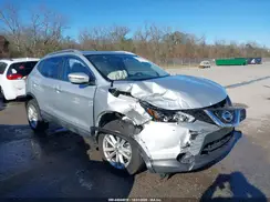 JN1BJ1CP4JW104612 2018 NISSAN ROGUE