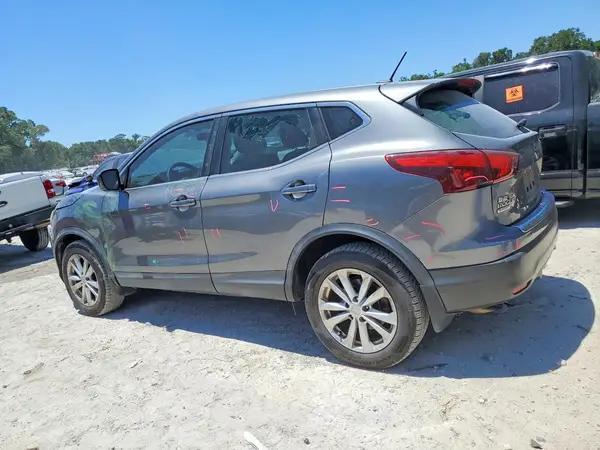 JN1BJ1CP4JW108367 2018 NISSAN ROGUE - Image 2