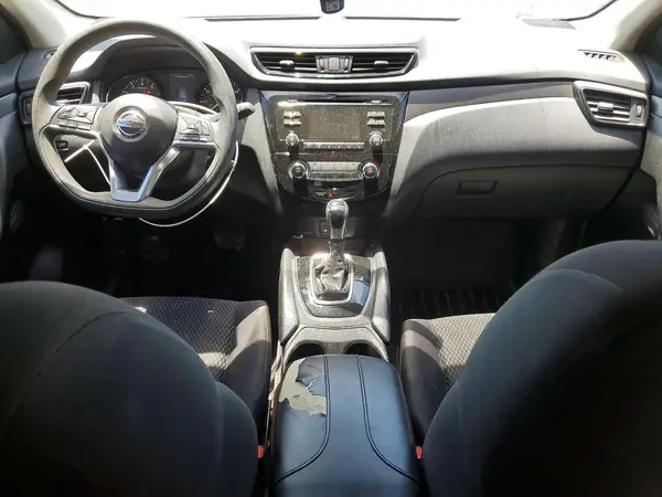 JN1BJ1CP4JW108367 2018 NISSAN ROGUE - Image 8