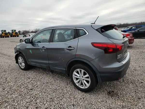 JN1BJ1CP4JW152501 2018 NISSAN ROGUE - Image 2
