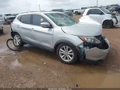 JN1BJ1CP4JW153924 2018 NISSAN ROGUE