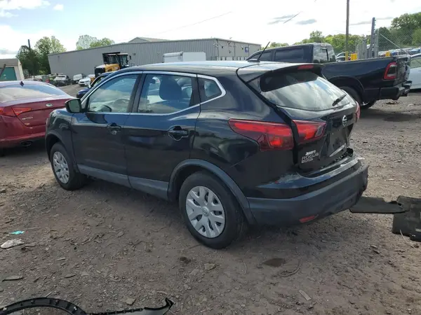 JN1BJ1CP4JW154667 2018 NISSAN ROGUE - Image 2