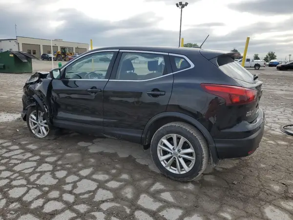 JN1BJ1CP4JW184591 2018 NISSAN ROGUE - Image 2