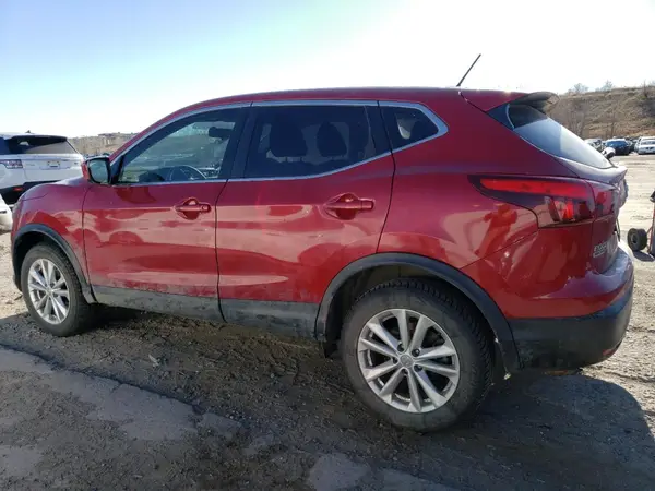 JN1BJ1CP4JW193968 2018 NISSAN ROGUE - Image 2