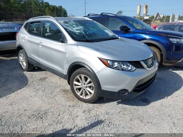 JN1BJ1CP4JW195493 2018 NISSAN ROGUE - Image 1