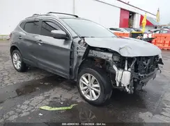 JN1BJ1CP4JW500457 2018 NISSAN ROGUE