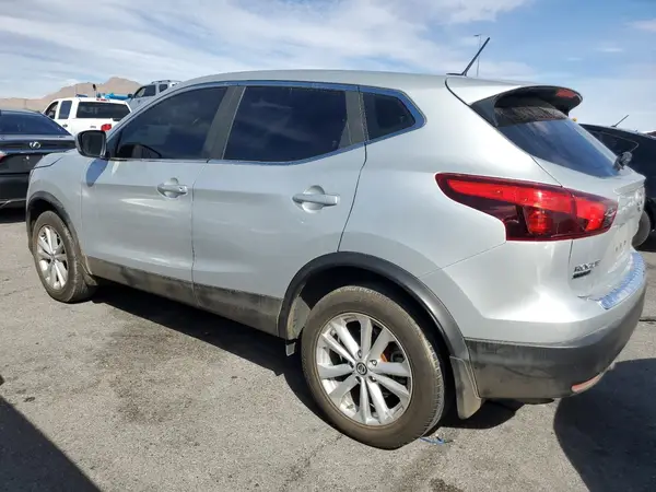JN1BJ1CP4KW216991 2019 NISSAN ROGUE - Image 2