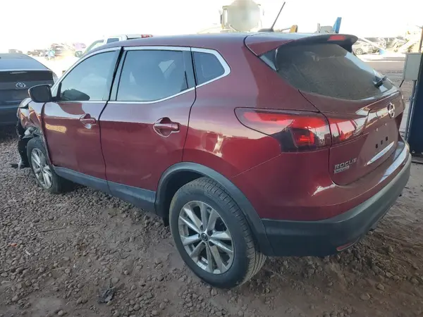 JN1BJ1CP4KW224668 2019 NISSAN ROGUE - Image 2