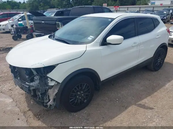 JN1BJ1CP4KW226520 2019 NISSAN ROGUE - Image 2