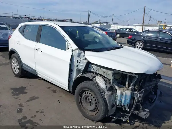 JN1BJ1CP4KW228672 2019 NISSAN ROGUE - Image 1