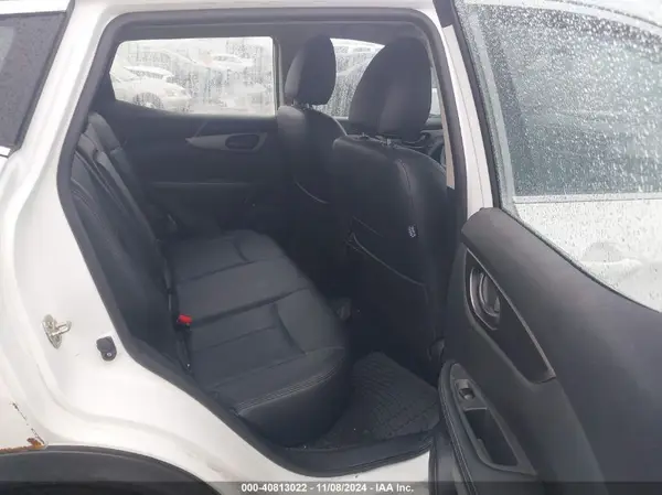 JN1BJ1CP4KW228705 2019 NISSAN ROGUE - Image 8