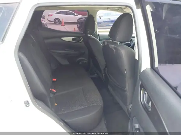 JN1BJ1CP4KW239090 2019 NISSAN ROGUE - Image 8
