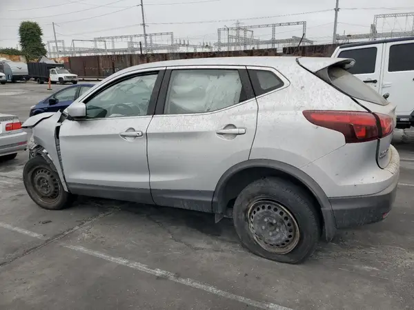 JN1BJ1CP4KW520175 2019 NISSAN ROGUE - Image 2