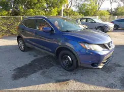 JN1BJ1CP5HW004867 2017 NISSAN ROGUE